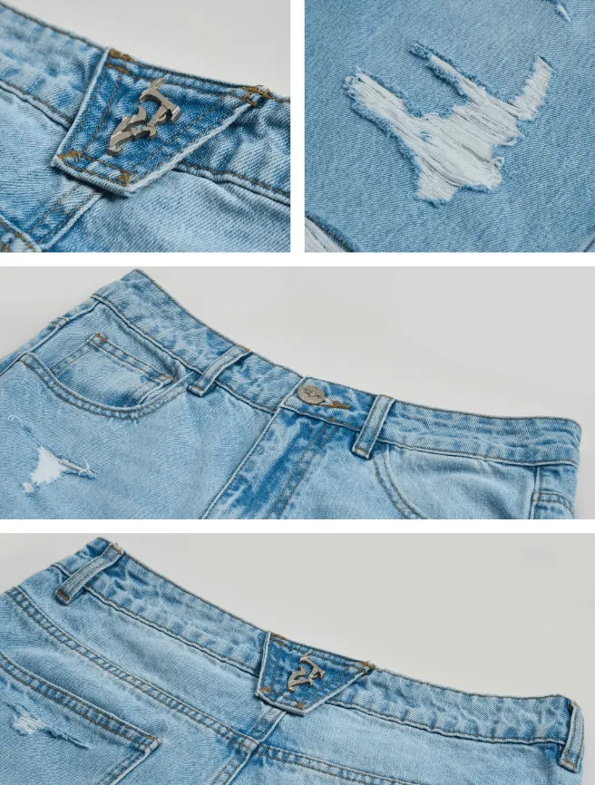 Light Wash Baggy Jeans With Distressed Holes