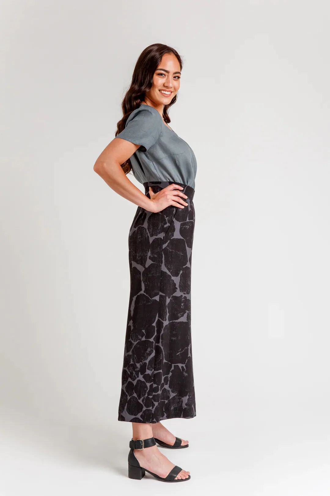 Megan Nielsen - Flint Pants and Shorts Sewing Pattern