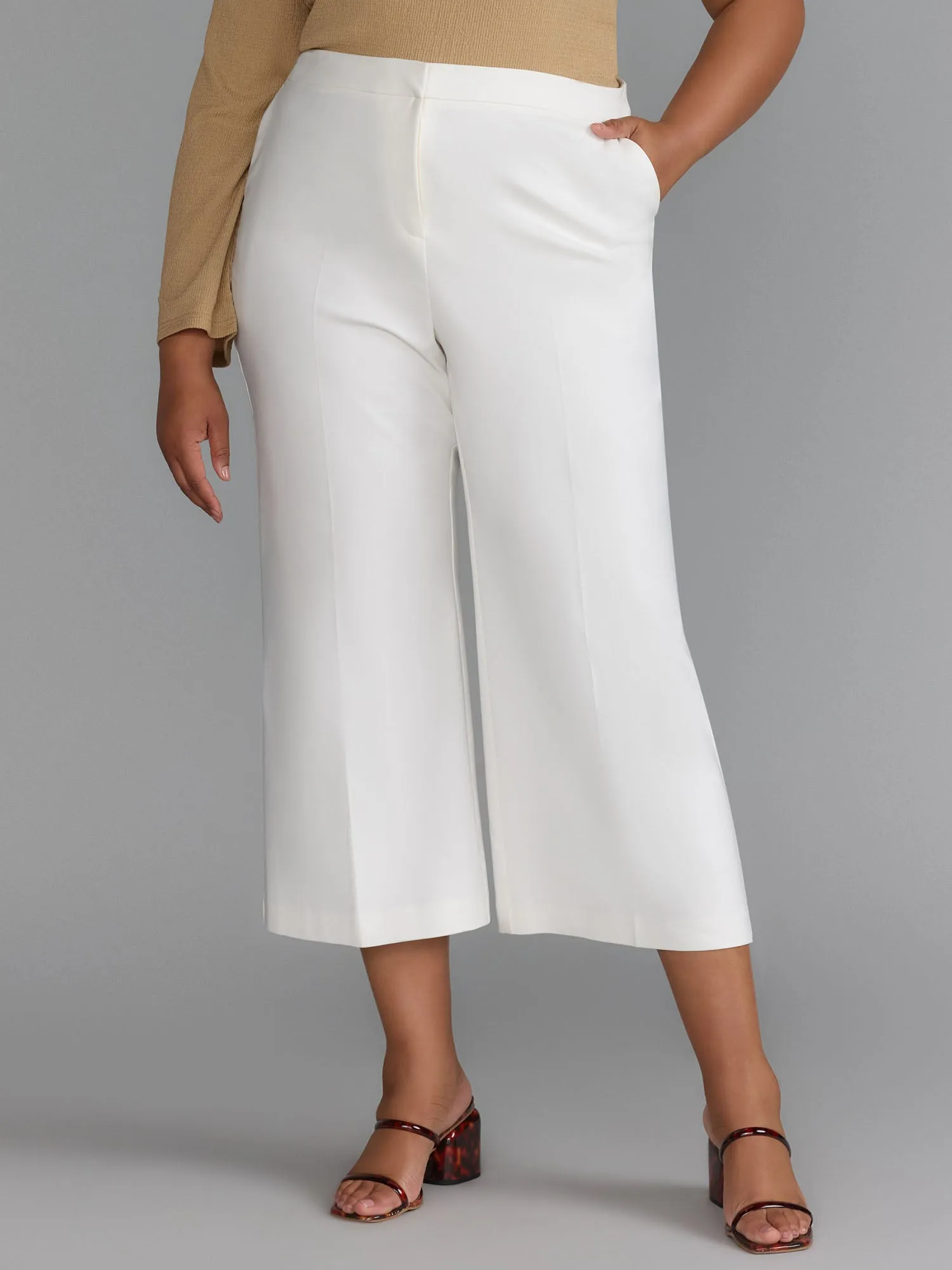 Plus Essential High Rise Straight Leg Pant