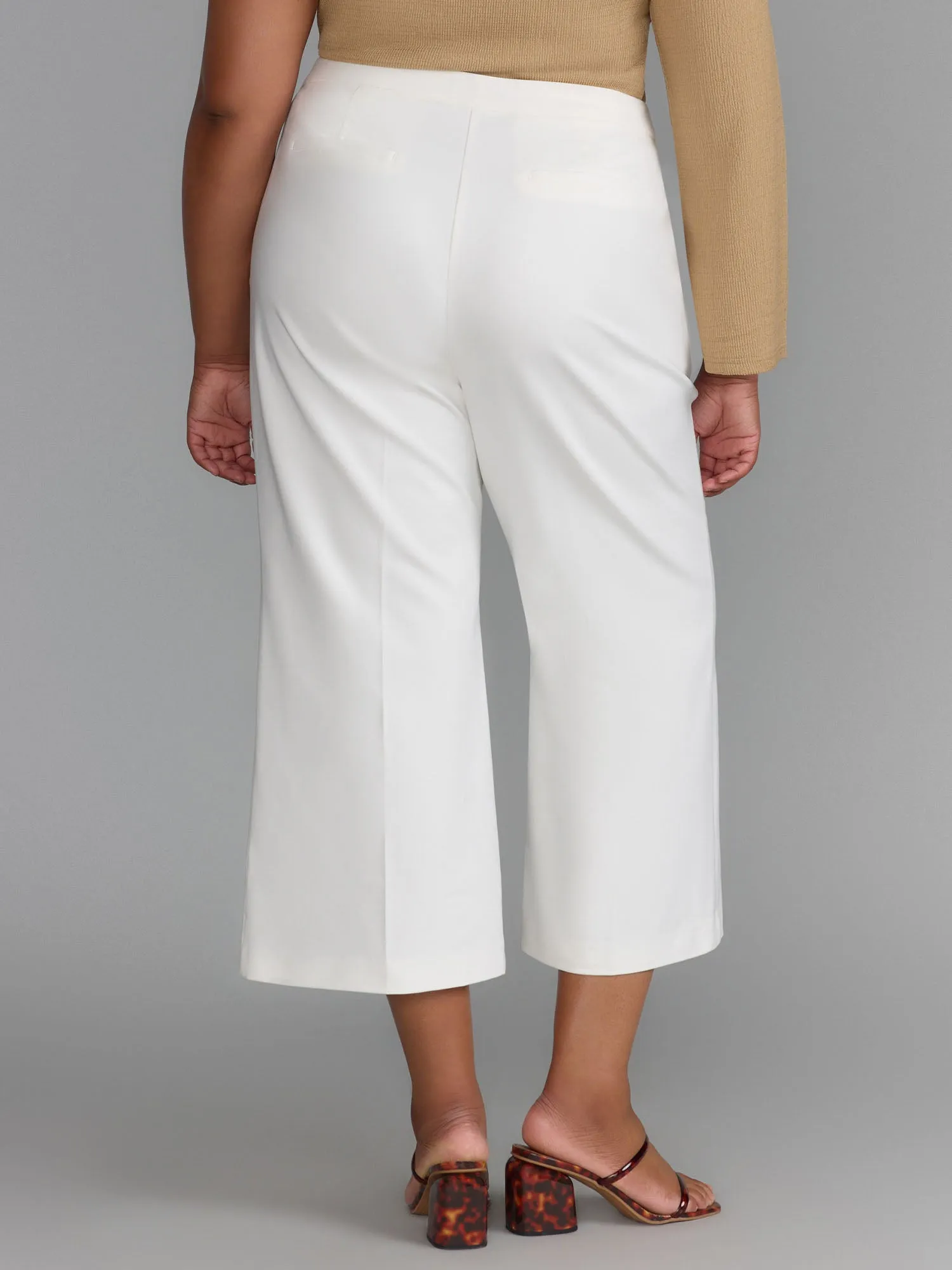 Plus Essential High Rise Straight Leg Pant
