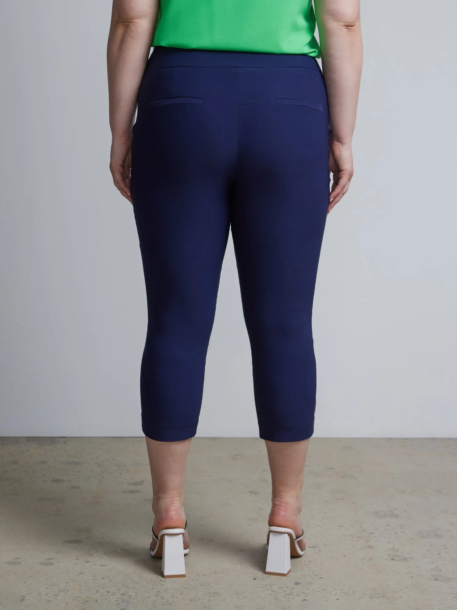 Plus Whitney High Rise Pull-On Capri Pant