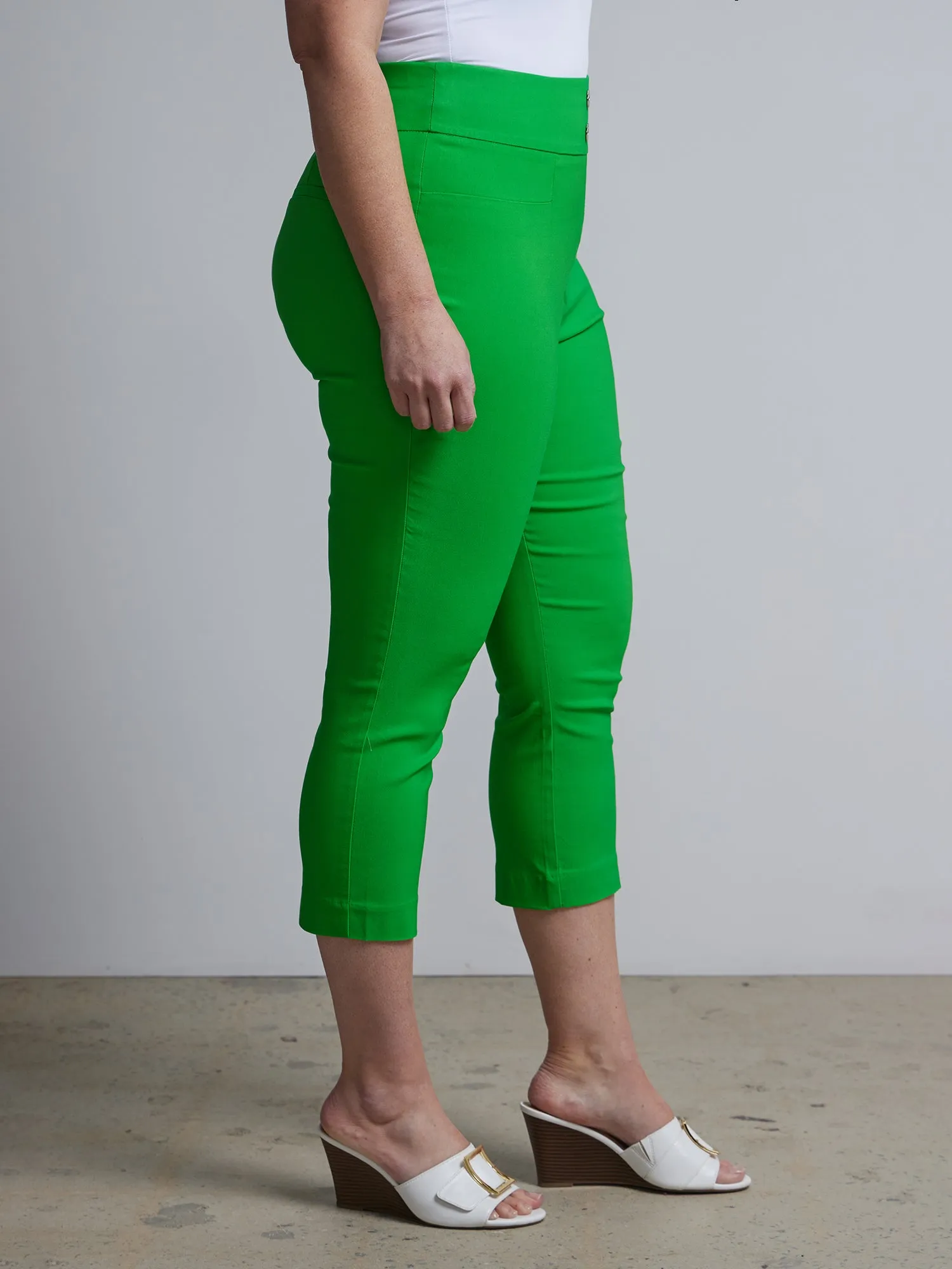 Plus Whitney High Rise Pull-On Capri Pant