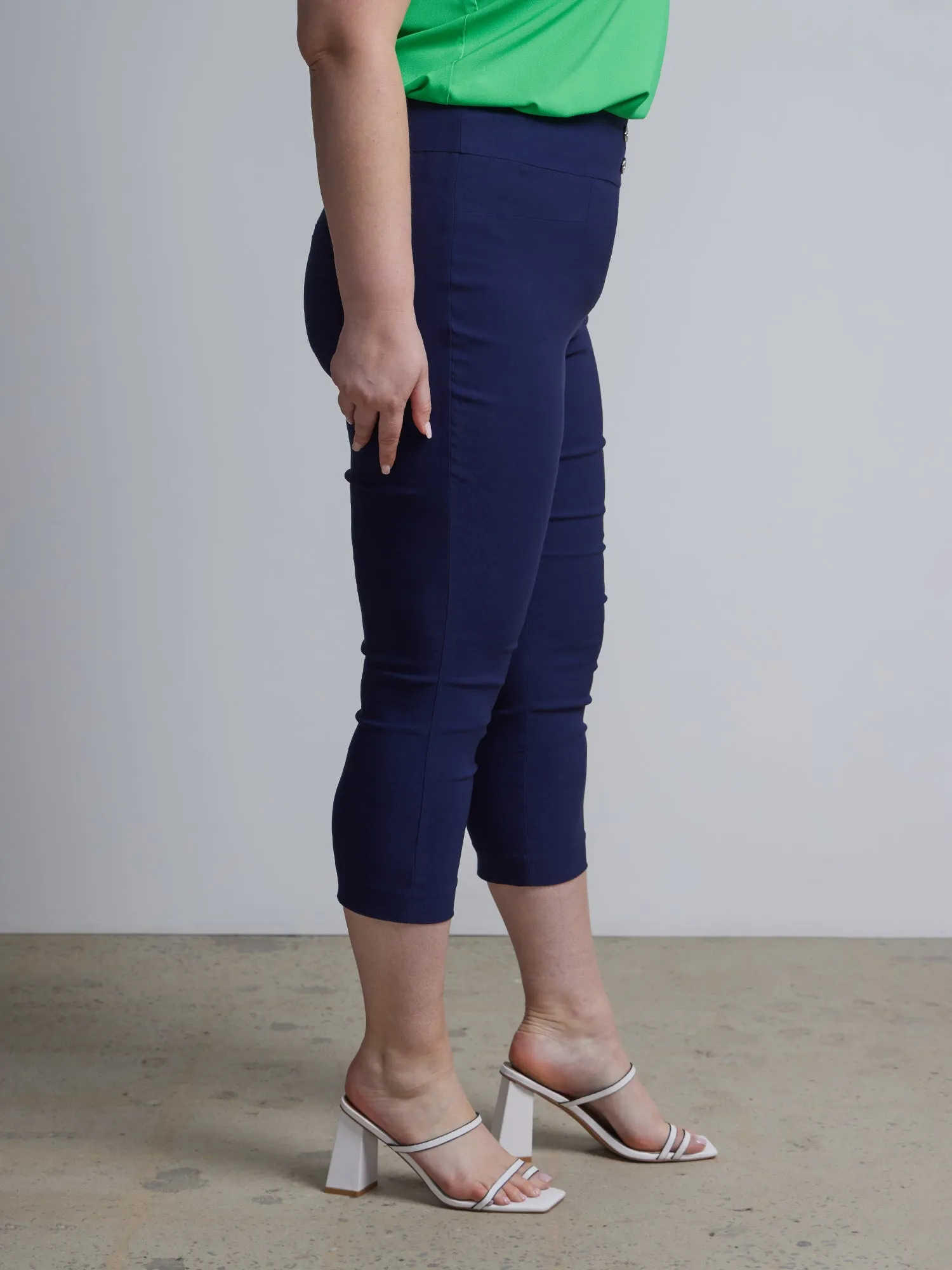 Plus Whitney High Rise Pull-On Capri Pant