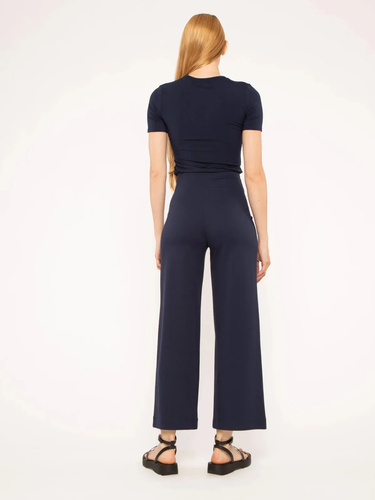 Ponte Knit Straight Leg Pant Cropped in Navy