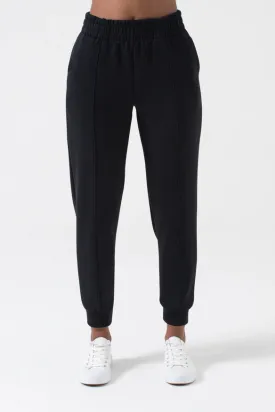Sleek Piper Jogger Black