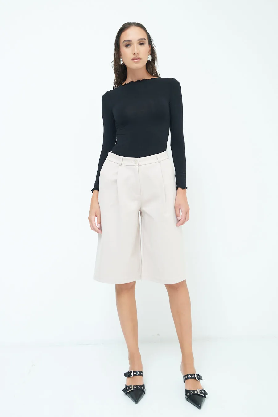 Tailored knee-length shorts wholesale