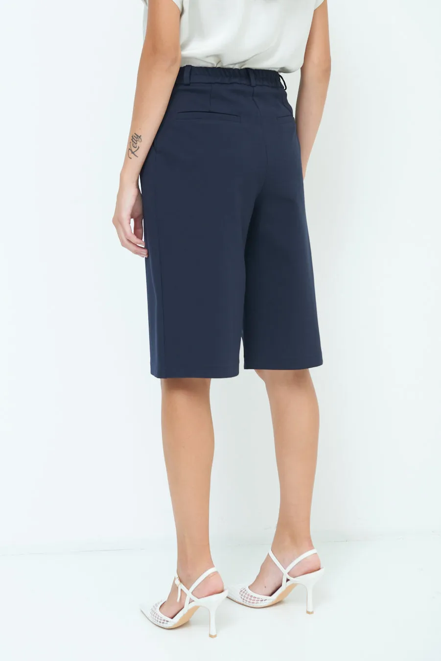 Tailored knee-length shorts wholesale