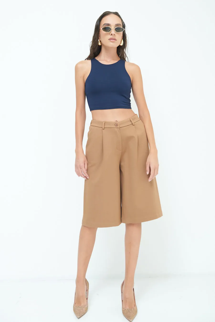 Tailored knee-length shorts wholesale