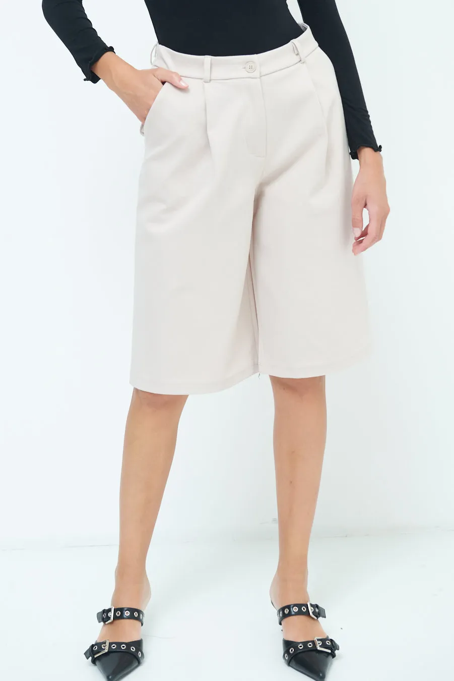 Tailored knee-length shorts wholesale